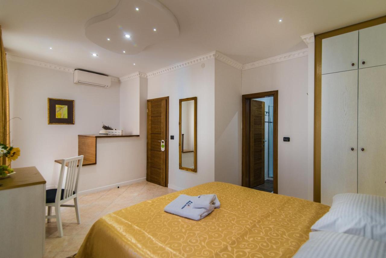 Bella Natka Bed&Breakfast Rovinj Exteriör bild