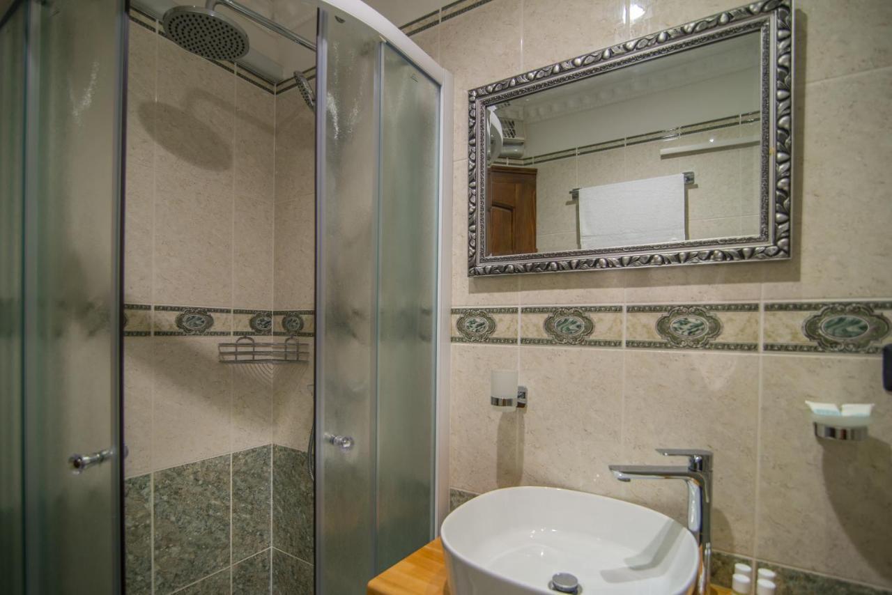 Bella Natka Bed&Breakfast Rovinj Exteriör bild